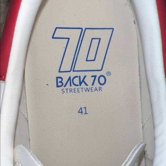 Back 70 White and Red Men's Sneakers (41) - Picture 10 of 10